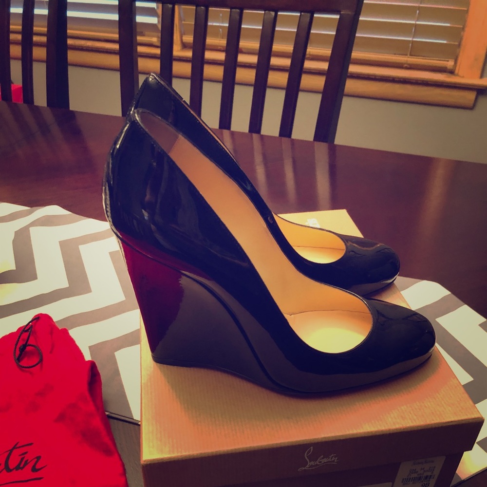 ❤️ Christian Louboutin Ron Ron Zeppa Wedges ❤️